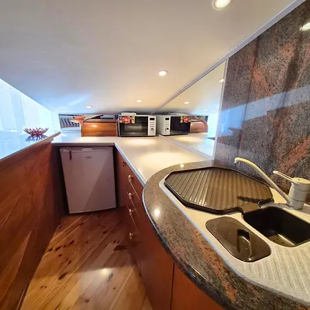 Blue Whale Apartment *