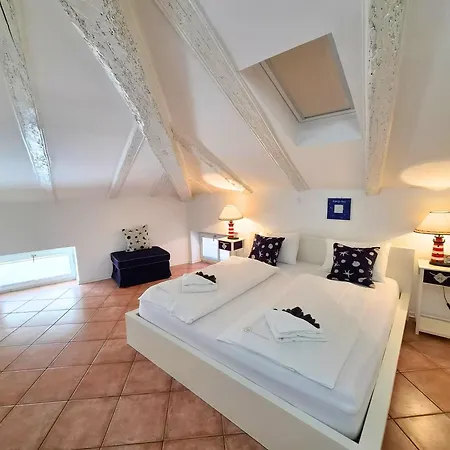Blue Whale Apartman Piran